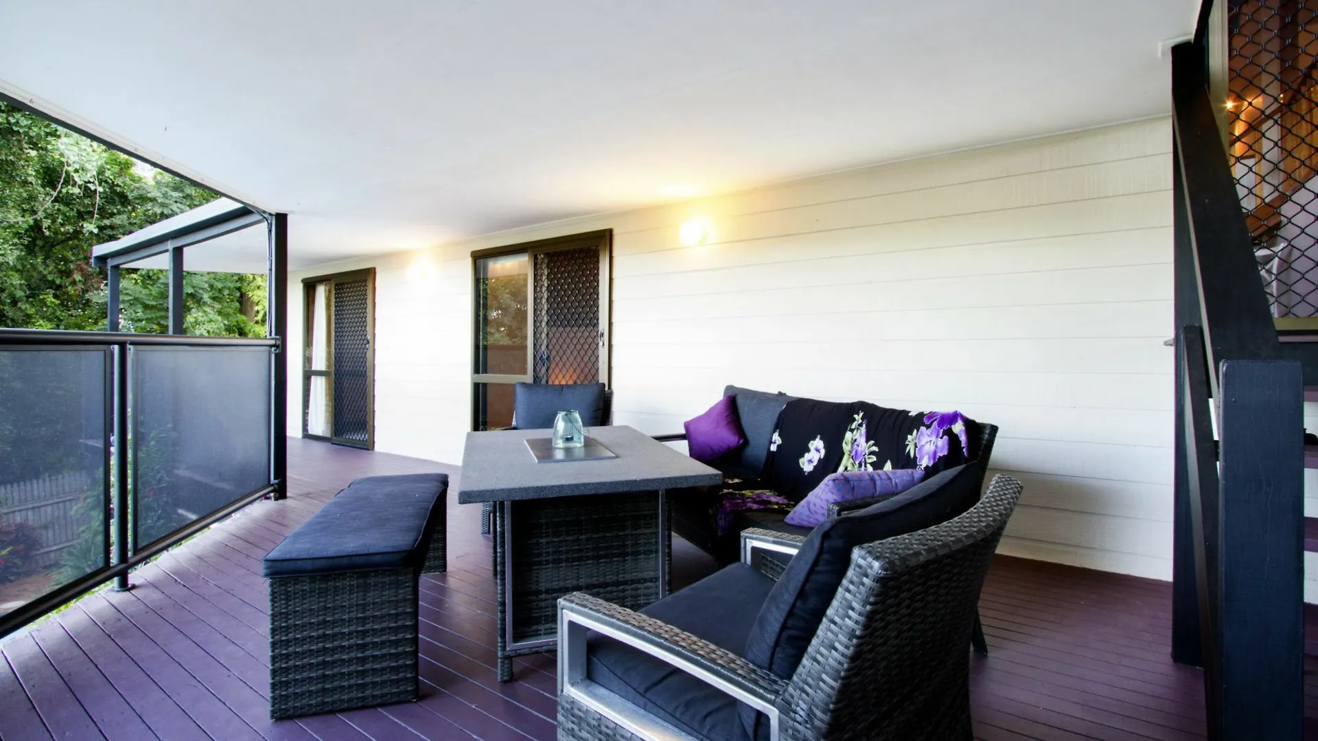 Villa Heliconia On Kara Airlie Beach